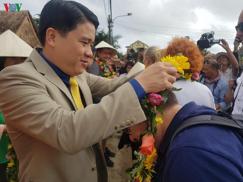 hoi an don doan khach y ngay dau nam moi 2020 hinh 1