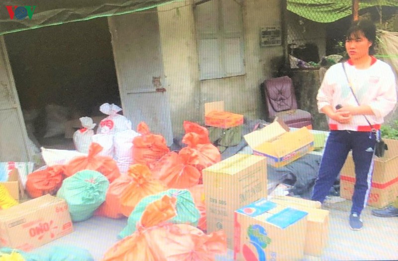 thu giu hon 1 tan bot ngot nghi gia nhan hieu ajinomoto sap "tuon" ban hinh 2