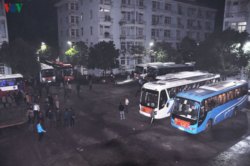 hang tram chuyen xe mien phi dua tho mo ve que an tet hinh 1