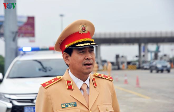 csgt don giao thua ngoai duong dam bao an toan giao thong hinh 9