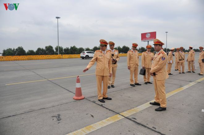 ngay mung 1 tet, csgt xu ly gan 400 truong hop vi pham nong do con hinh 4