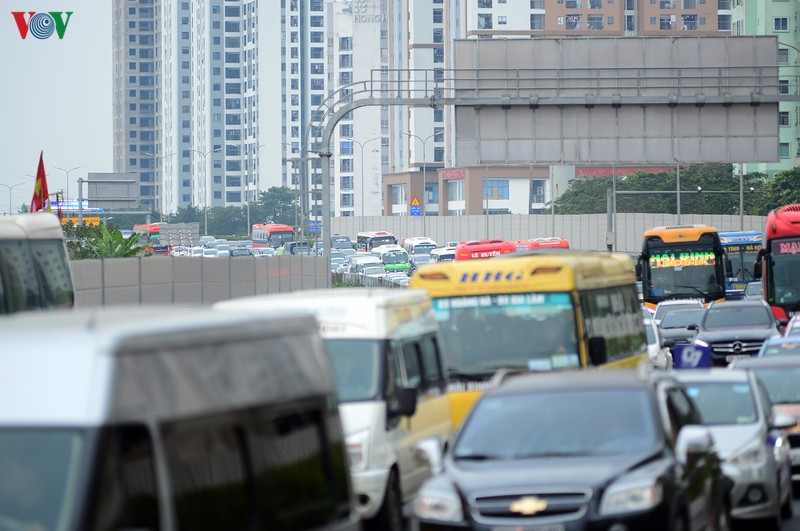 bien nguoi un un do ve thu do nhung pho phuong khong tac nghen hinh 4