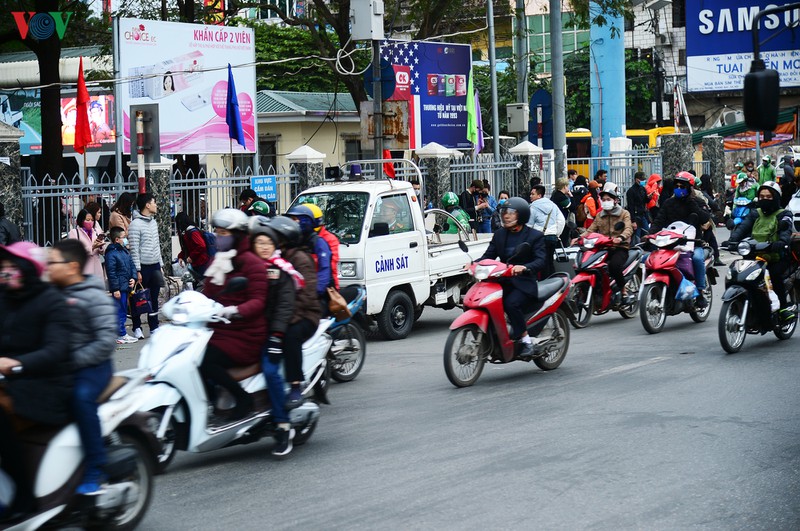 bien nguoi un un do ve thu do nhung pho phuong khong tac nghen hinh 10