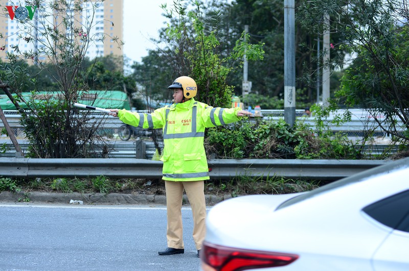 bien nguoi un un do ve thu do nhung pho phuong khong tac nghen hinh 6