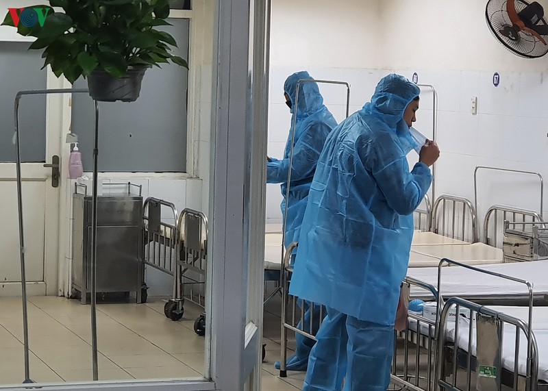 xu ly ra sao voi nguoi ban pha gia khau trang chong cum corona? hinh 3