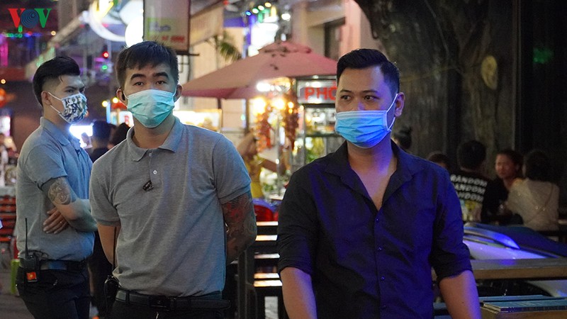 pho "tay" bui vien van nao nhiet ve dem hinh 14