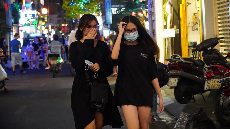 pho "tay" bui vien van nao nhiet ve dem hinh 2
