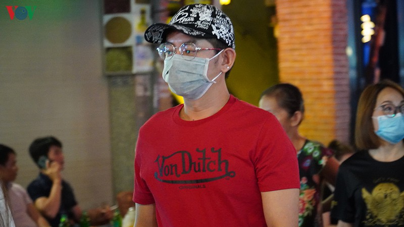 pho "tay" bui vien van nao nhiet ve dem hinh 6