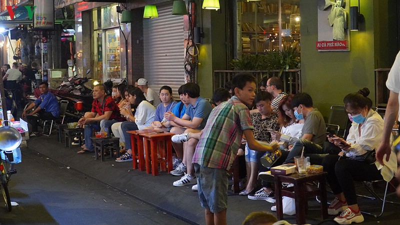 pho "tay" bui vien van nao nhiet ve dem hinh 9