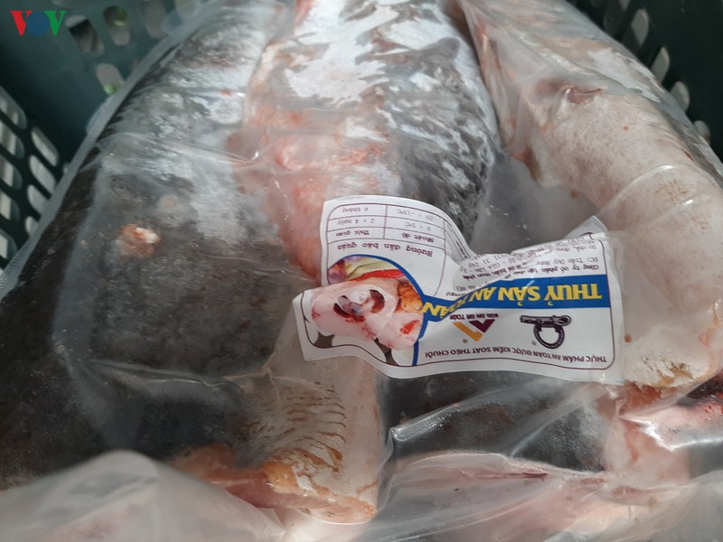 can canh: ca basa, rau qua duoc chuyen den khu cach ly tai benh vien hinh 2