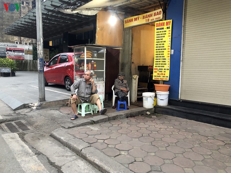 co 20 nguoi tiep xuc f1 voi nguoi mac covid-19 tai giang vo, ha noi  hinh 5