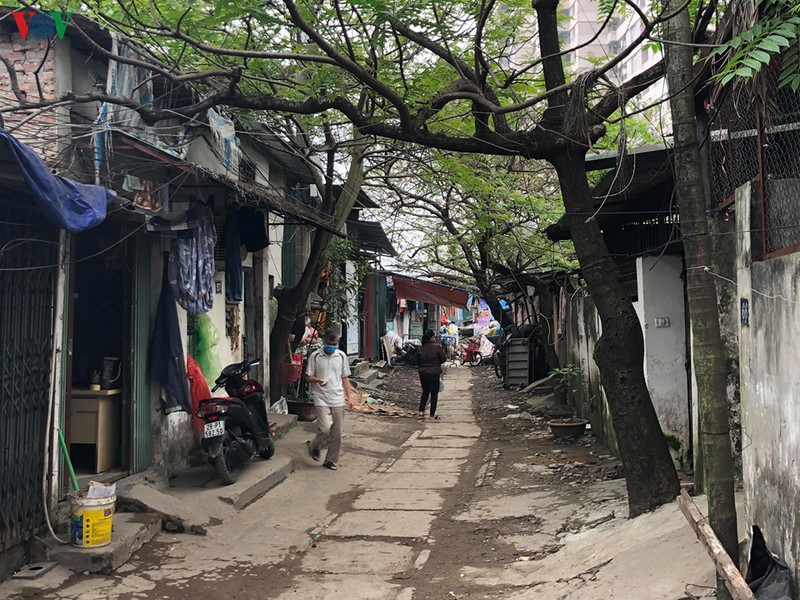 ha noi ho tro nhu yeu pham cho nguoi dan khu cach ly duong xuan thuy hinh 2