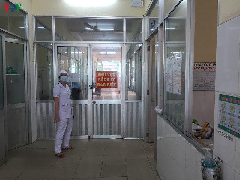 qua lo so, nhieu nguoi da nang khai bao tiep xuc f1 de duoc cach ly hinh 1