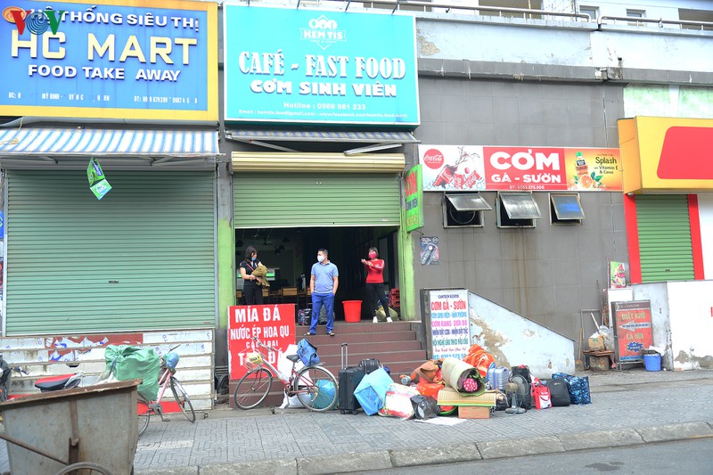 hang nghin sinh vien ha noi chuyen cho, nhuong ky tuc xa lam khu cach ly  hinh 16