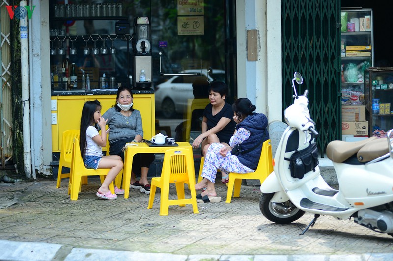 sang thuc day khong con cach ly, nguoi dan truc bach vui nhu tet hinh 6
