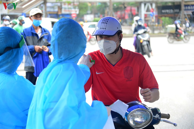 bv bach mai siet chat cong tac phong dich truoc "nguy co kep" lay covid-19 hinh 4