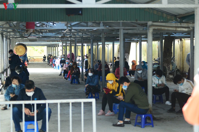 nguoi dan do ve, cac khu vuc test nhanh covid-19 o ha noi tang dot bien hinh 4
