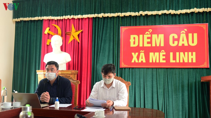 nguoi dan ha loi ua nuoc mat nhin tien bac, cong suc tan theo canh hoa hinh 3