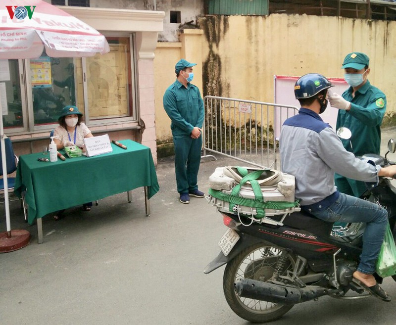 cong an ha noi dap xe di nhac nho, tuyen truyen chong dich covid-19 hinh 13