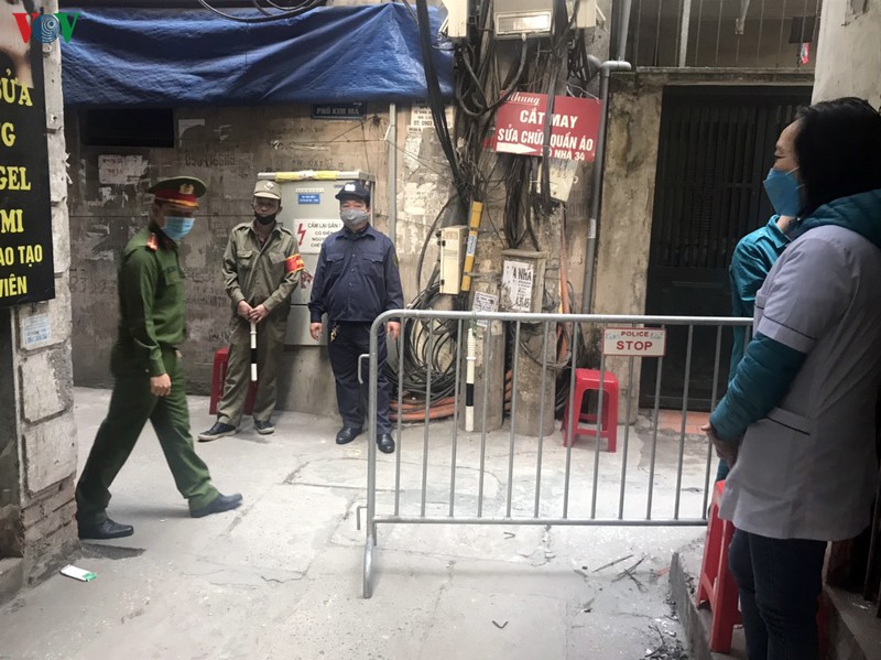 cong an ha noi dap xe di nhac nho, tuyen truyen chong dich covid-19 hinh 14