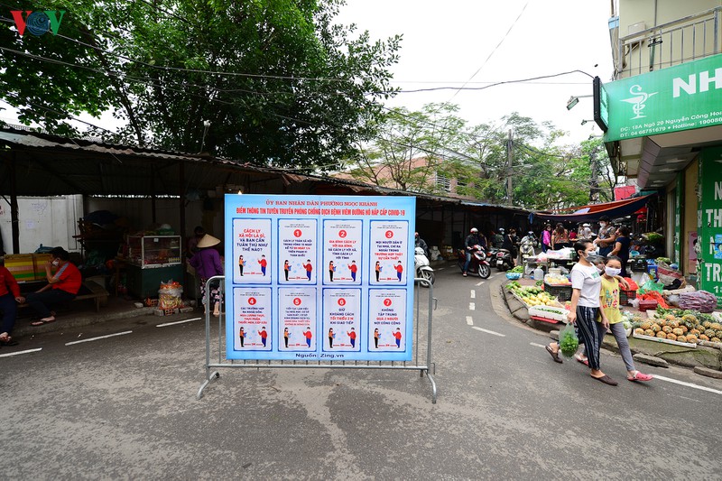 cong an ha noi dap xe di nhac nho, tuyen truyen chong dich covid-19 hinh 8