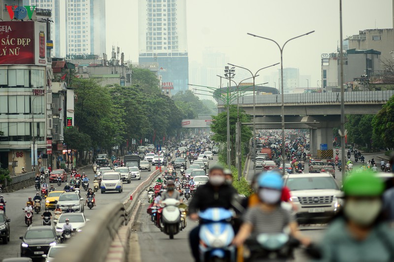 anh: duong pho ha noi dong nghit du thanh pho van o nhom nguy co cao hinh 10
