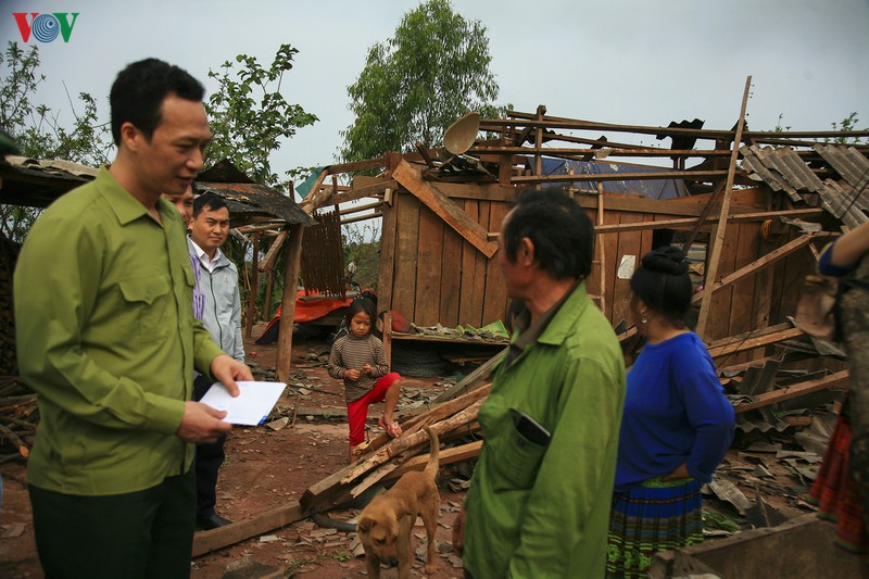 nhieu ho dan o dien bien roi vao canh "man troi chieu dat" do dong loc hinh 18