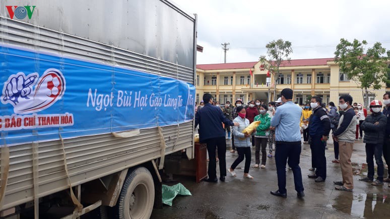 cau lac bo bao chi thanh hoa ho tro hang chuc tan gao cho nguoi ngheo hinh 1