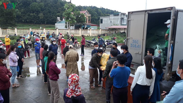 cau lac bo bao chi thanh hoa ho tro hang chuc tan gao cho nguoi ngheo hinh 2