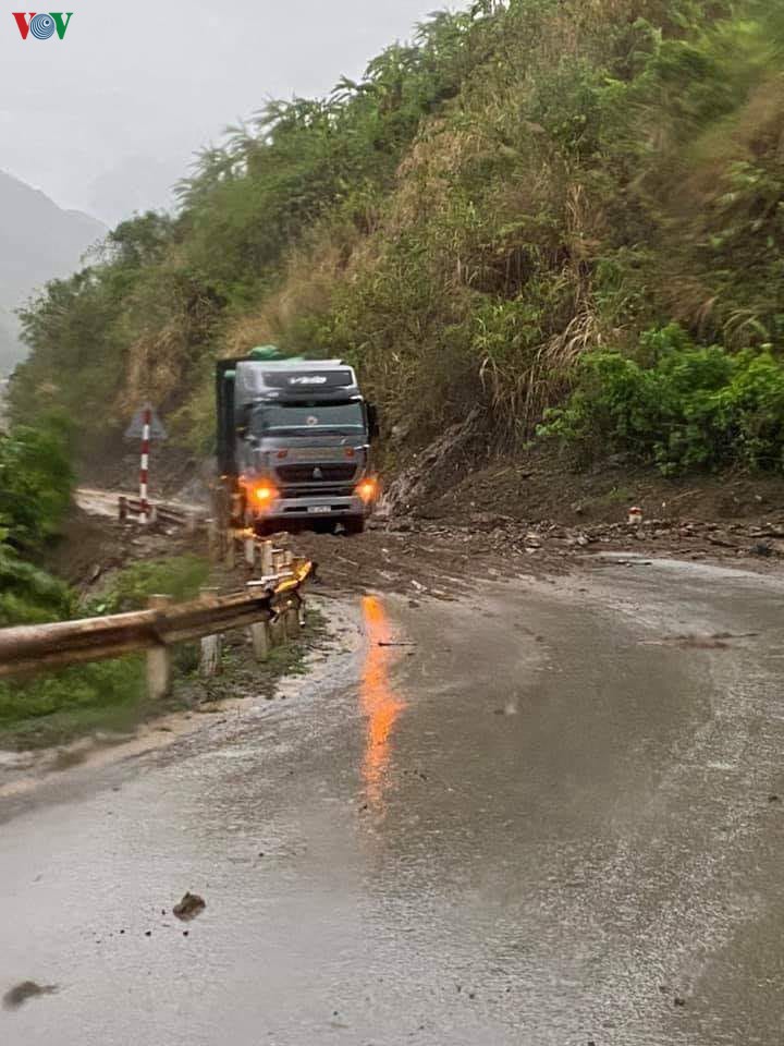 dong loc, mua da o tay bac khien 4 nguoi thiet mang, 6 nguoi bi thuong hinh 4