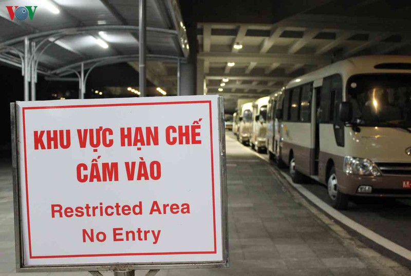 can canh qua trinh don 297 cong dan viet nam tu uae ve nuoc hinh 15