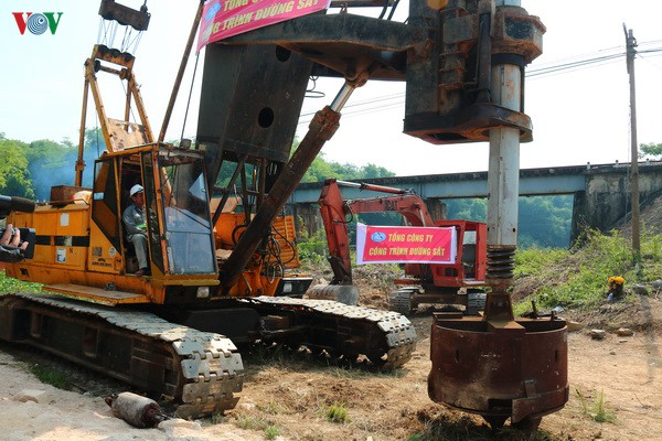ra quan cai tao, nang cap cau yeu tren tuyen duong sat bac- nam hinh 2