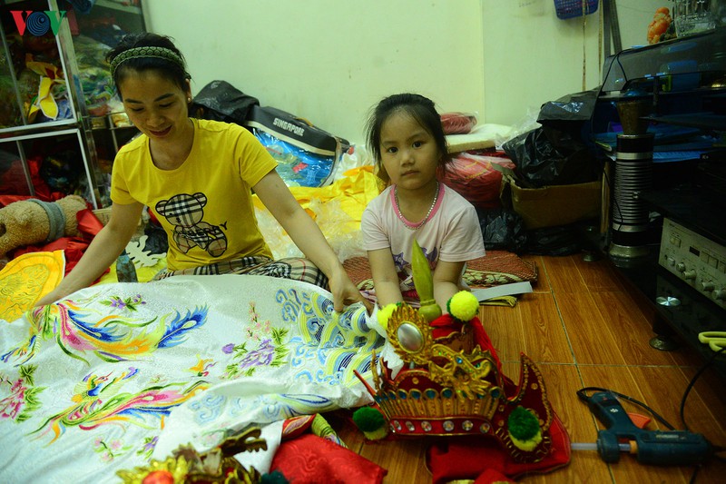 cuoc song nguoi dan dong cuu, ha noi truoc thoi khac do bo cach ly hinh 9