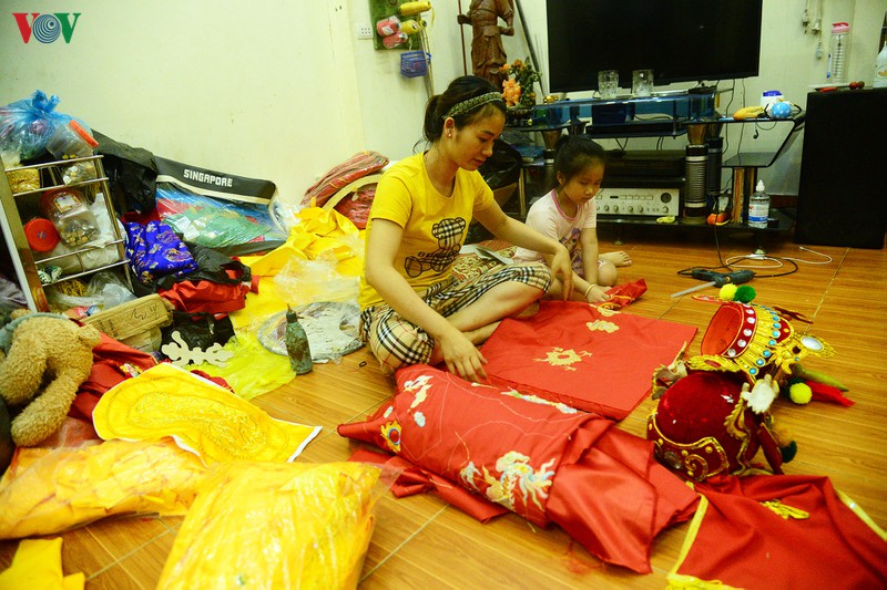 cuoc song nguoi dan dong cuu, ha noi truoc thoi khac do bo cach ly hinh 3
