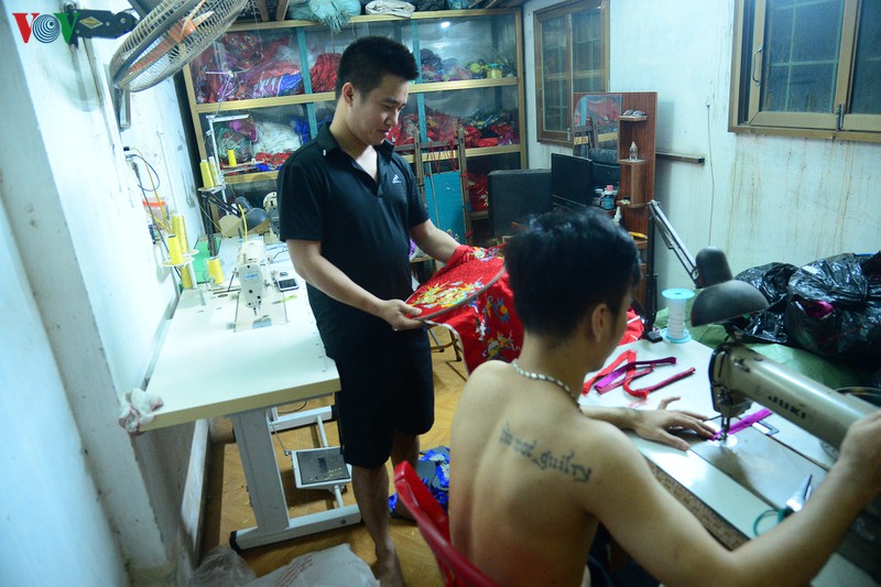 nguoi dan thon dong cuu khoc rong do mat het moi hang tu dich covid-19 hinh 3