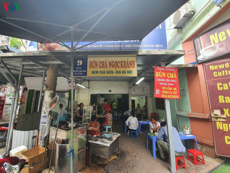 nguy co tiem an tu an uong trong mua nang nong ban nen biet hinh 1