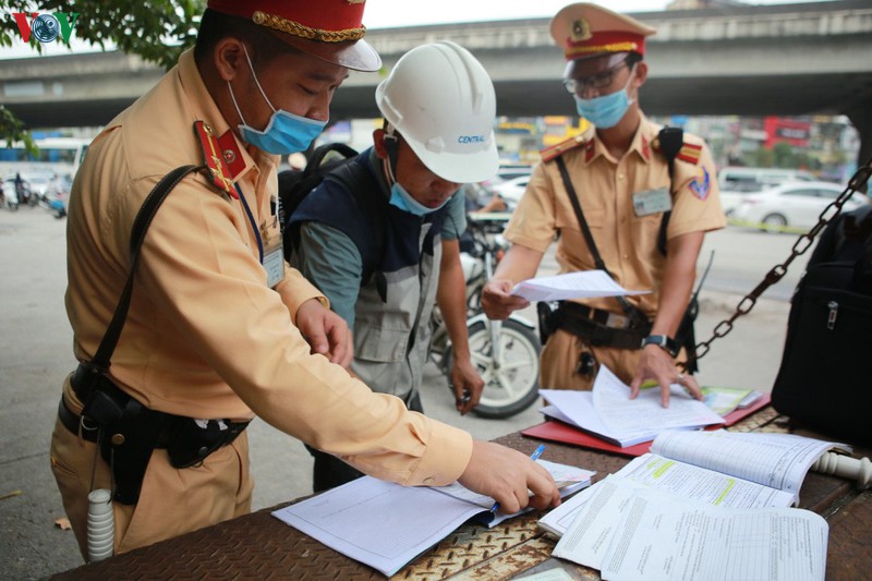 csgt ca nuoc dong loat ra quan tong kiem soat giao thong duong bo hinh 6