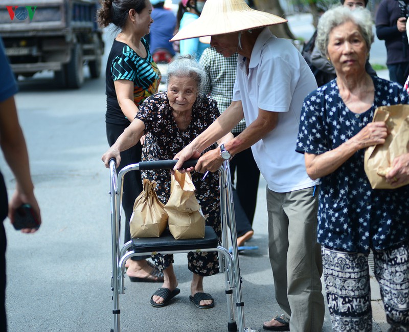 vov phoi hop voi cengroup mo cay "atm gao yeu thuong" hinh 8