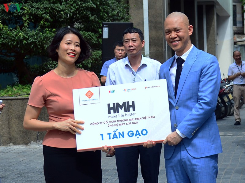 vov phoi hop voi cengroup mo cay "atm gao yeu thuong" hinh 3