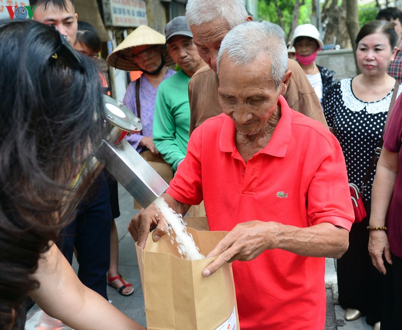 vov phoi hop voi cengroup mo cay "atm gao yeu thuong" hinh 6