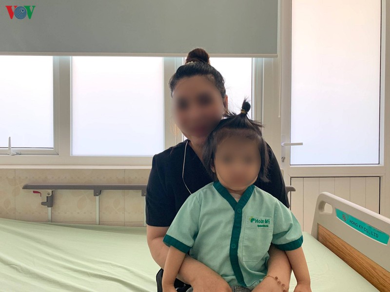 da nang: 3 lan phau thuat sua di tat tim phuc tap cho be gai 3 tuoi hinh 1
