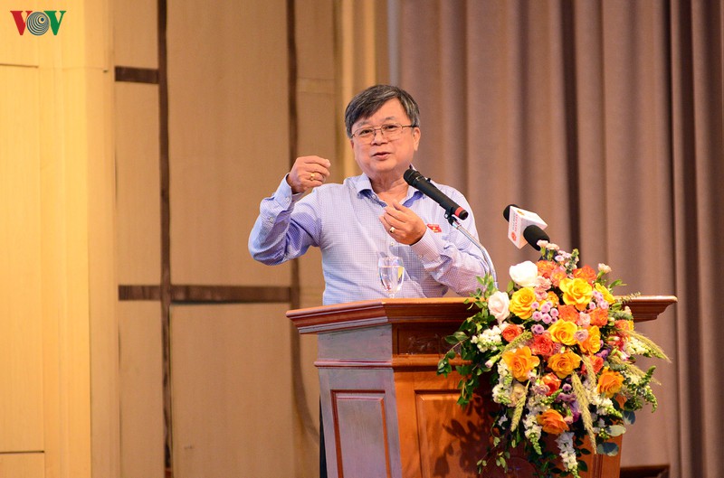 "chung ta dang doi xu voi me thien nhien nhu con bo bi vat sua" hinh 5