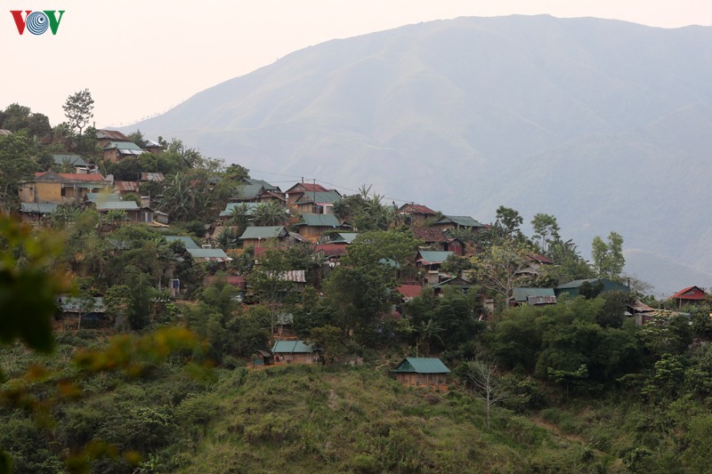 lien tiep xay ra dong dat, nguoi dan muong te hoang mang hinh 3
