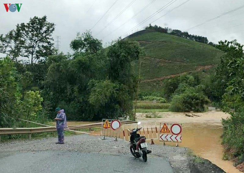 mua lon gay ngap lut cuc bo o quang ninh hinh 1