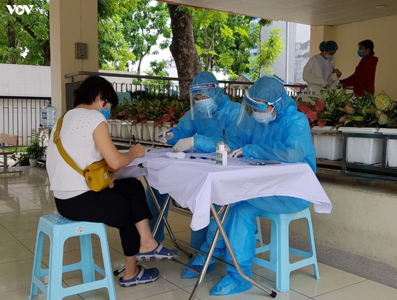 anh: ha noi trien khai xet nghiem rt-pcr tiep cho nguoi tu da nang ve  hinh 8