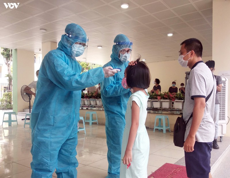 anh: ha noi trien khai xet nghiem rt-pcr tiep cho nguoi tu da nang ve  hinh 3