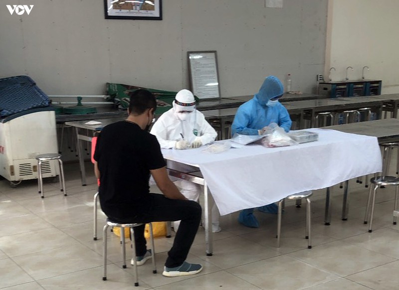 anh: ha noi trien khai xet nghiem rt-pcr tiep cho nguoi tu da nang ve  hinh 7