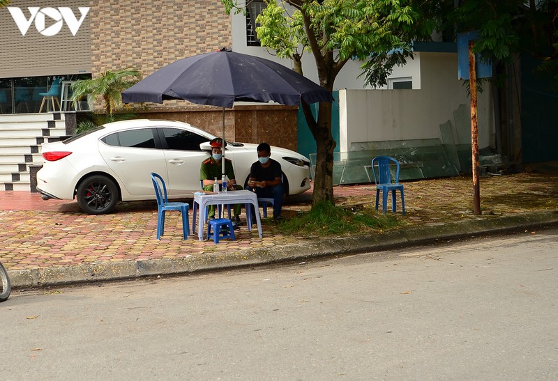 ha noi phong toa quan bia loc vung, tim nguoi lien quan ca nghi mac covid-19  hinh 6