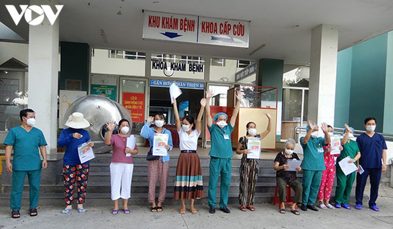 da nang co them 7 benh nhan khoi benh ra vien hinh 1