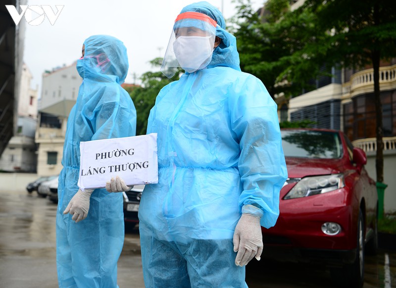 ha noi tiep tuc xet nghiem rt-pcr cho nguoi dan tu da nang tro ve hinh 2